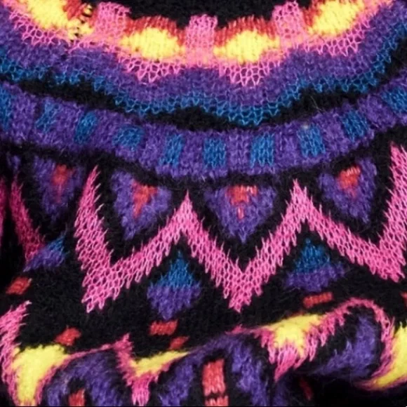 EUC Zara Multicolor Geometric Sweater - Picture 13 of 13